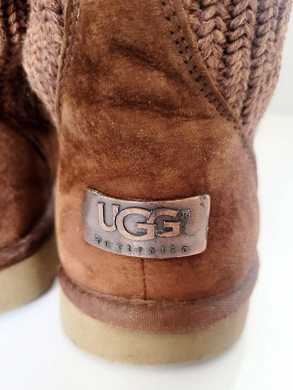 UGG suburb chestnut